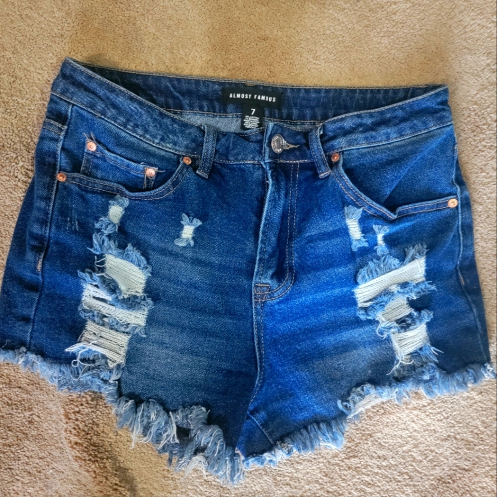 Almost Famous Women's Dark Blue Ripped Jean Shorts Sz 7